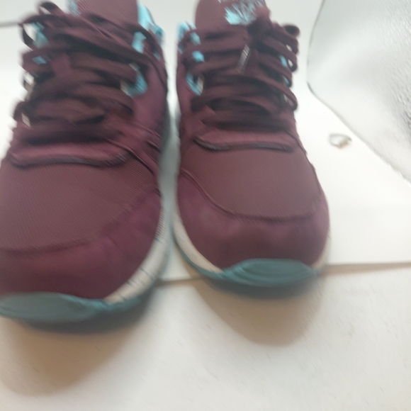 Reebok Ventilator DG Pop Maroon / Blue / White V67040 Men's 9.5 2015 - Picture 2 of 7